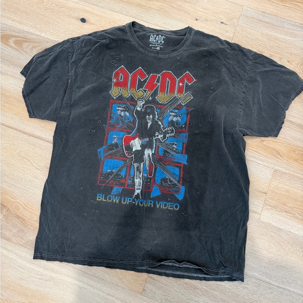Urban Outfitters oversized vintage AC/DC Black T-Shirt
